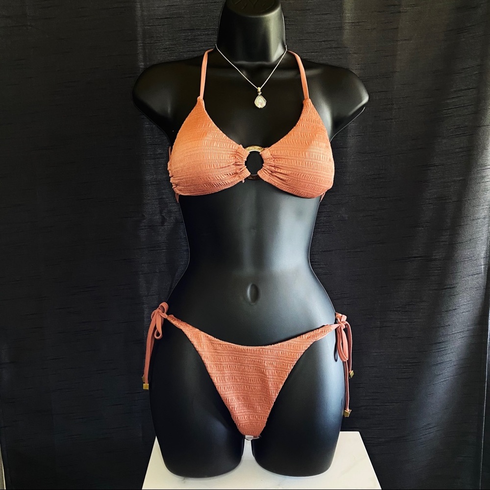 BRAND NEW FASHION NOVA 2 PEICE BIKINI SET